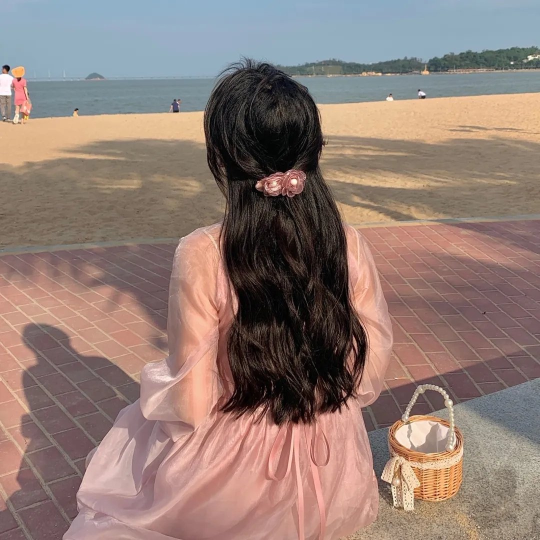 流水迢迢